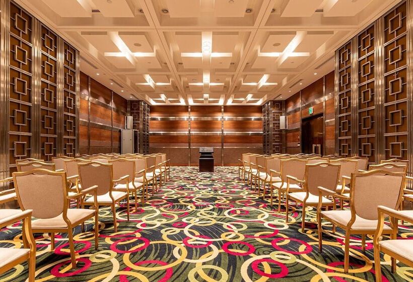 هتل De Convenções De Talatona