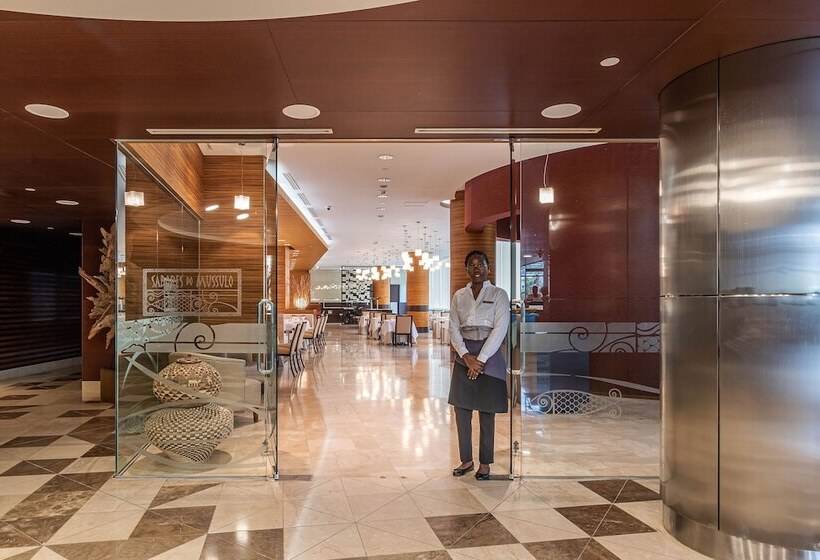 هتل De Convenções De Talatona