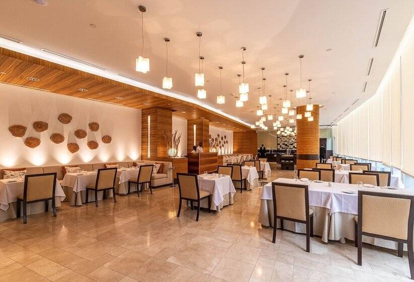 هتل De Convenções De Talatona