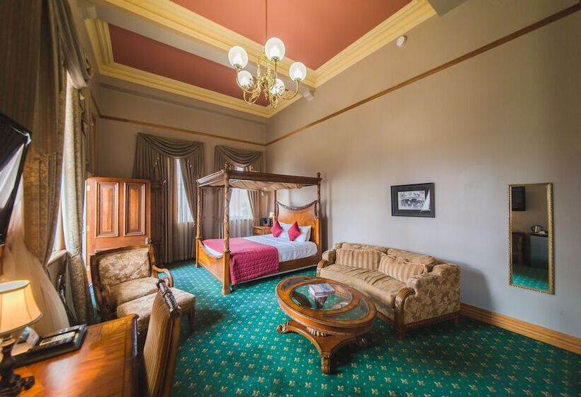 هتل Denison Boutique