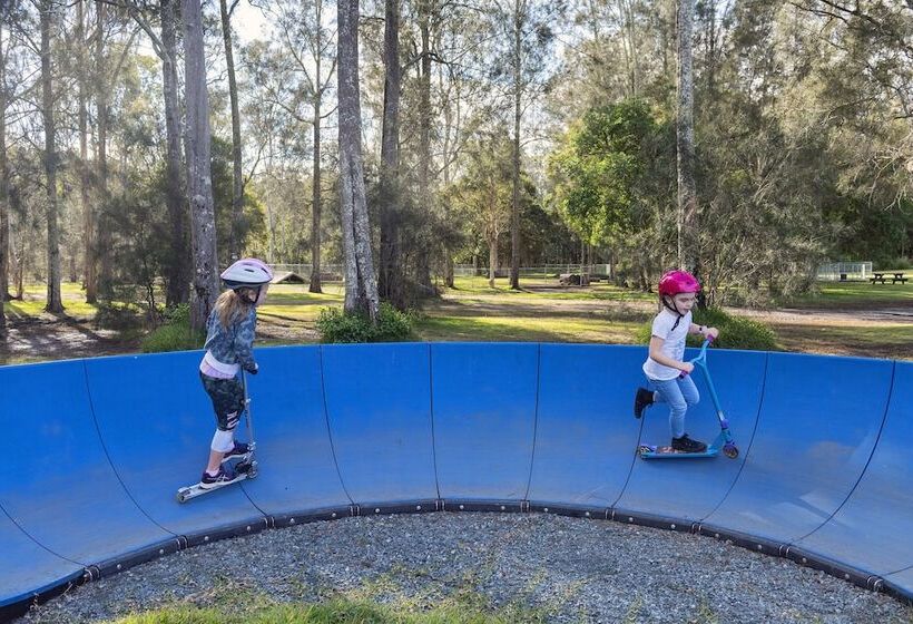 Отель Discovery Parks   Forster