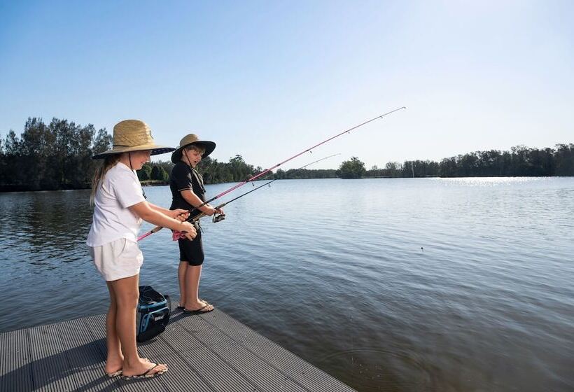 בית מלון כפרי Discovery Parks   Forster