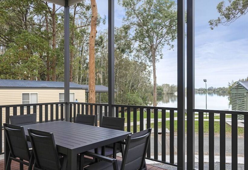 בית מלון כפרי Discovery Parks   Forster