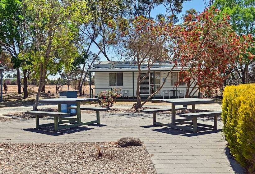 בית מלון כפרי Discovery Parks   Moama West