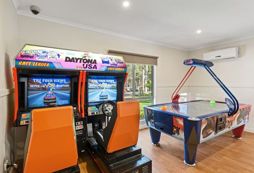 בית מלון כפרי Discovery Parks   Moama West