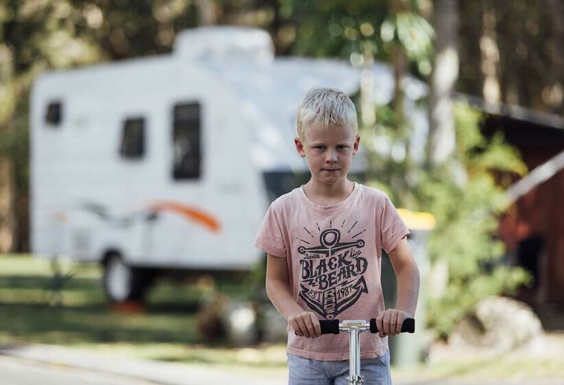 בית מלון כפרי Discovery Parks  Woodman Point