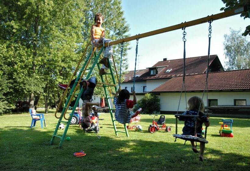 Отель Dreisonnenberg