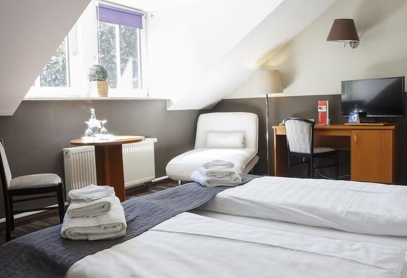 ホテル Dresdner Hof