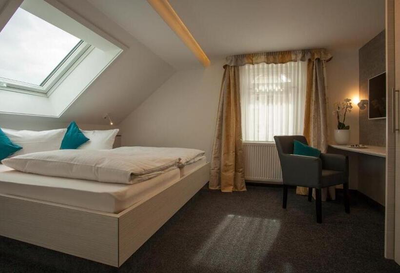 Ebner   Boutique Hotel & Konditorei