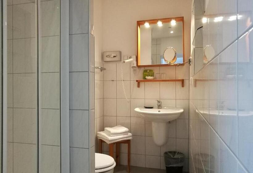 ホテル Eifelstube