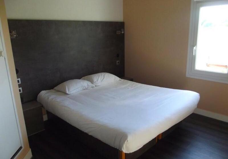 בית מלון כפרי Fast Le Mans