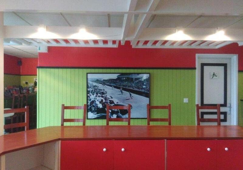 Отель Fast Le Mans