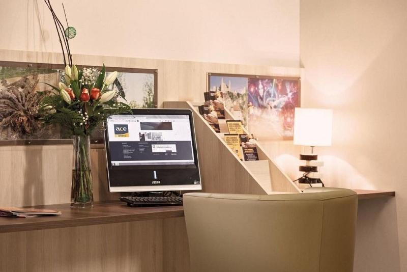 Отель Fast Le Mans