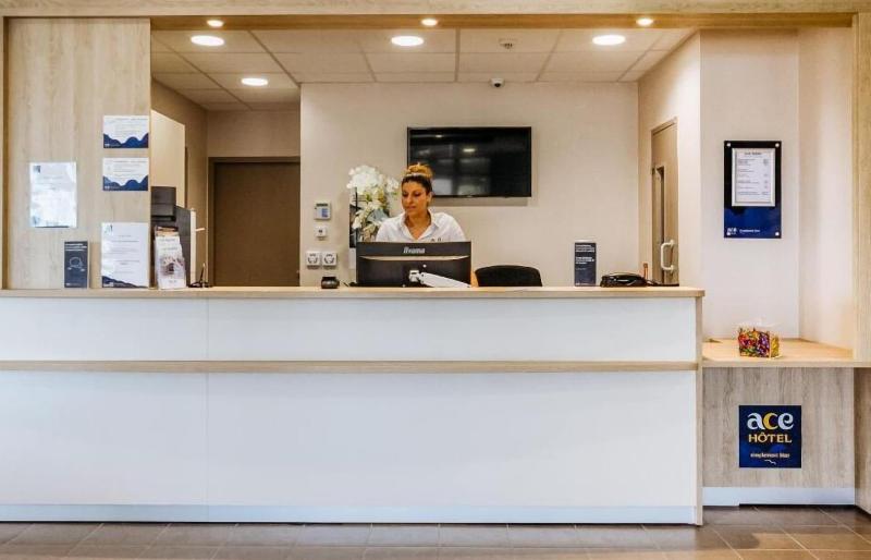 בית מלון כפרי Fast Le Mans