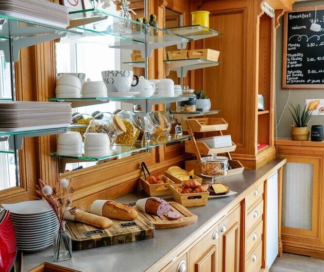 Brit Hotel Essentiel Reims Taissy