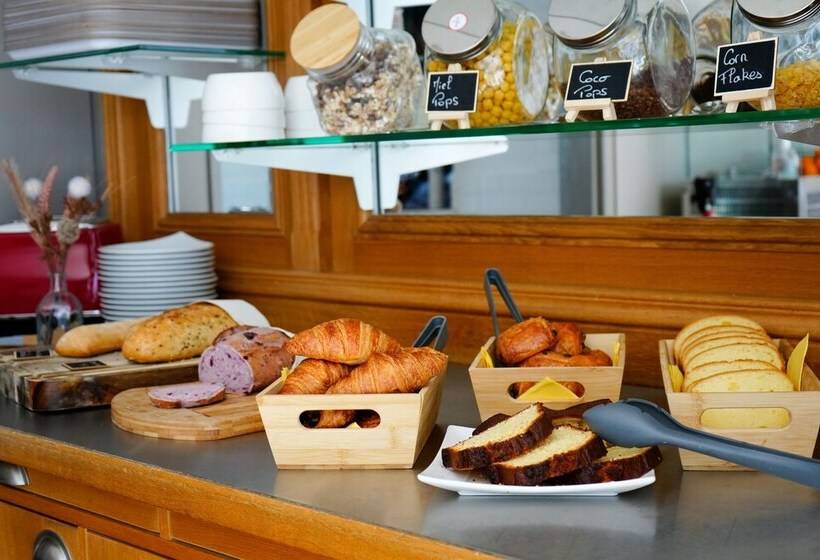 Brit Hotel Essentiel Reims Taissy