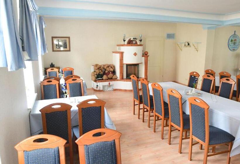 ホテル Garni Goldene Henne