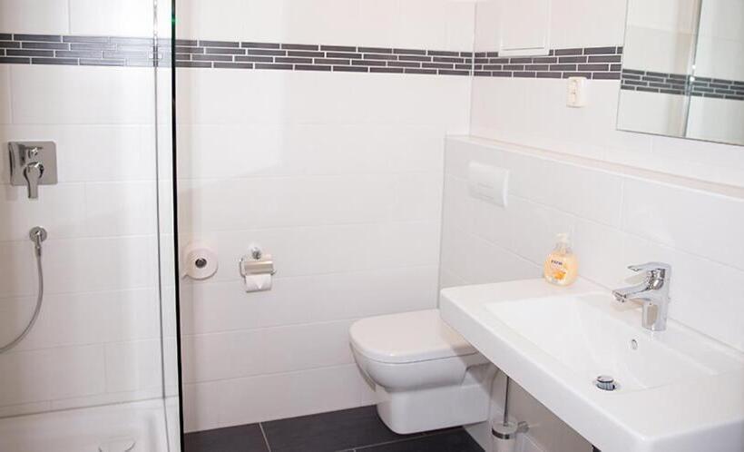 בית מלון כפרי & Gästehaus Rostock Lütten Klein