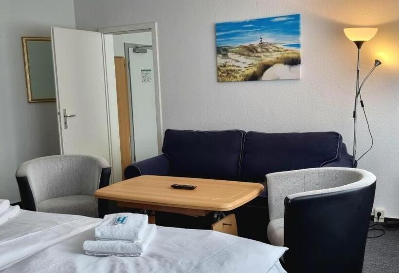 בית מלון כפרי & Gästehaus Rostock Lütten Klein