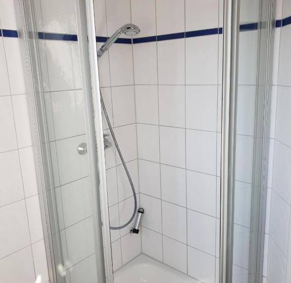 Отель Gasthaus Zum Schloßwirt