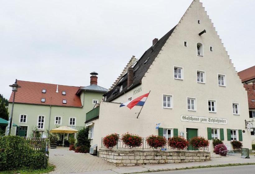 Отель Gasthaus Zum Schloßwirt
