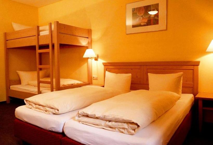 Отель Gasthaus Zum Schloßwirt