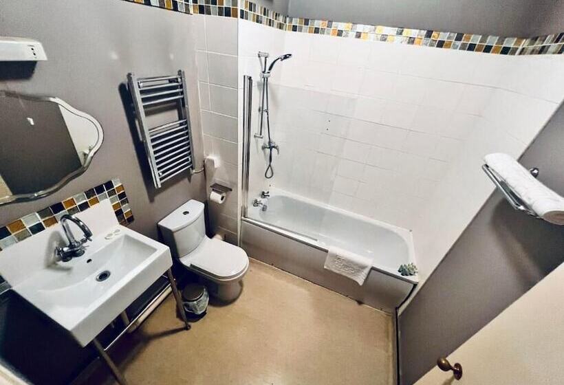 ホテル George And Dragon