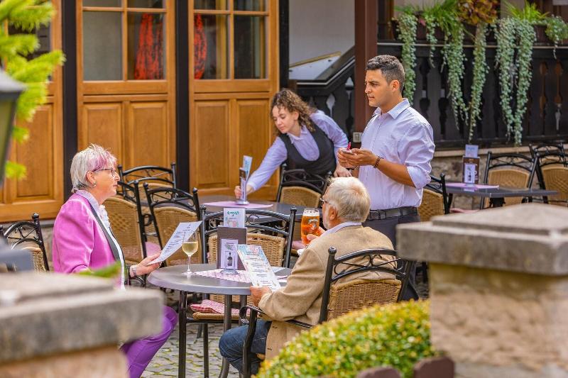 בית מלון כפרי Goldener Hirsch