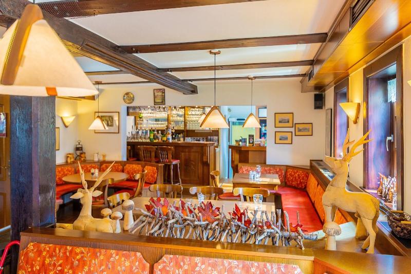 בית מלון כפרי Goldener Hirsch