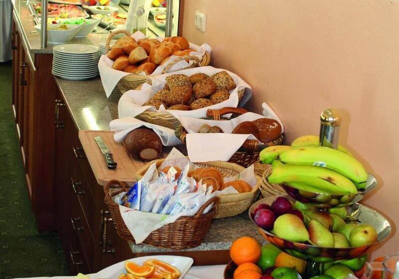 בית מלון כפרי Goldener Hirsch