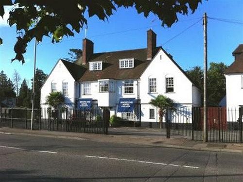 בית מלון כפרי Grove End