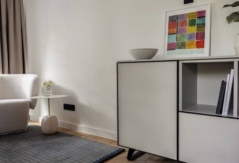 هتل Bob W Munich Schwabing