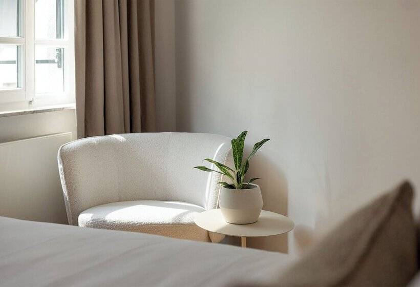 هتل Bob W Munich Schwabing