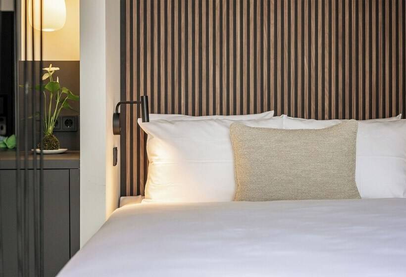 هتل Bob W Munich Schwabing