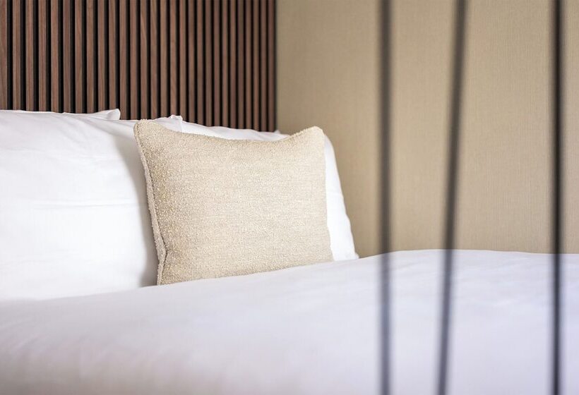 هتل Bob W Munich Schwabing