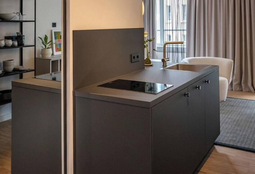 هتل Bob W Munich Schwabing