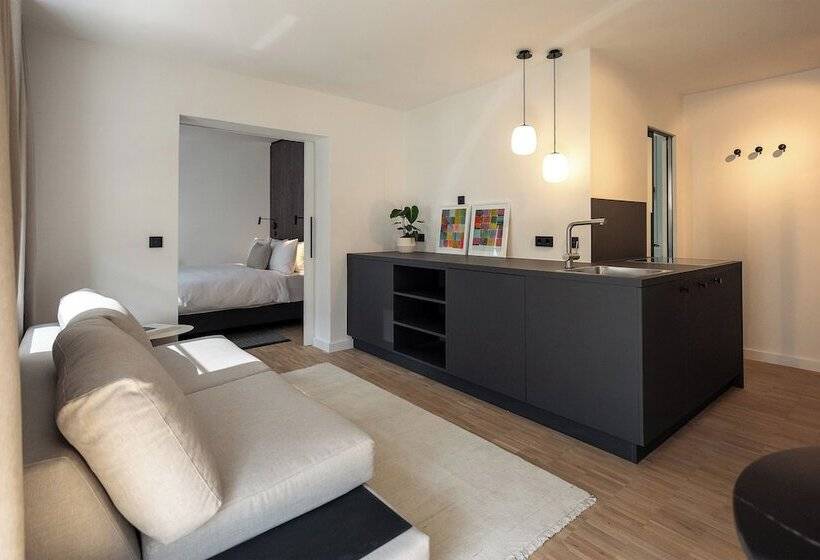 هتل Bob W Munich Schwabing