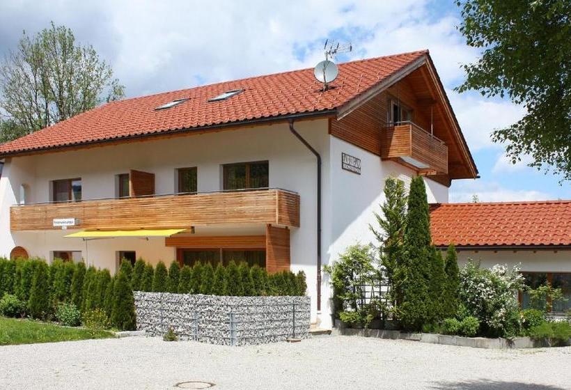 ホテル Haus Bergland