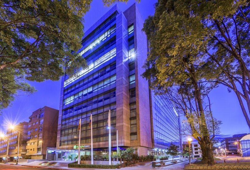 هتل Holiday Inn Express Bogotá   Parque La 93, An Ihg