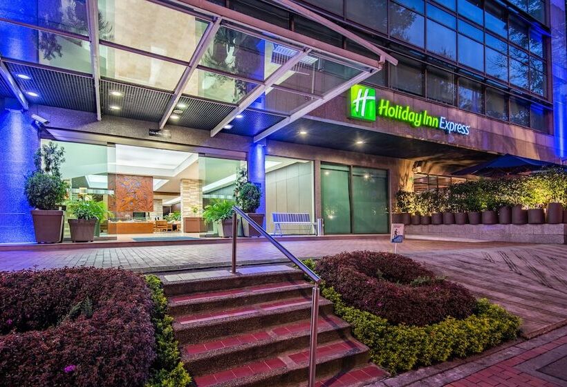 ホテル Holiday Inn Express Bogotá Parque La 93, An Ihg