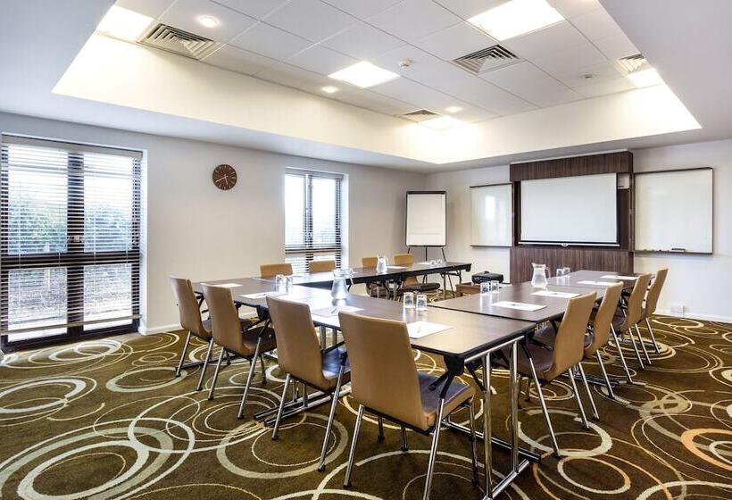 هتل Holiday Inn Express Colchester, An Ihg