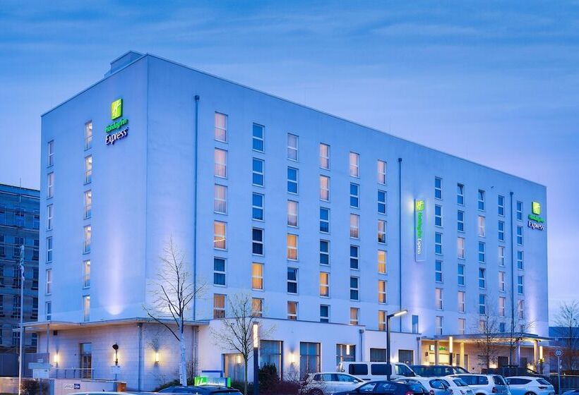 酒店 Holiday Inn Express Nürnbergschwabach