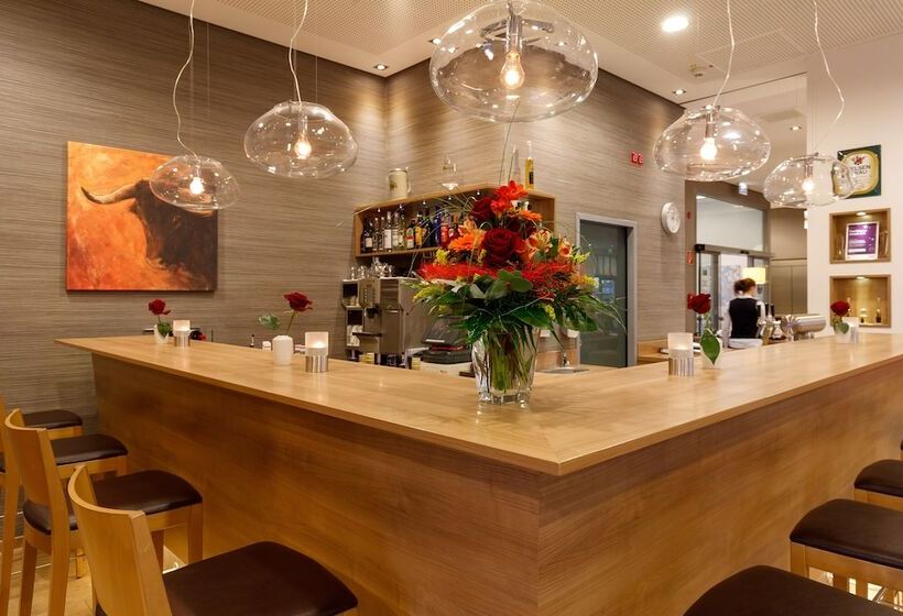 酒店 Holiday Inn Express Nürnbergschwabach