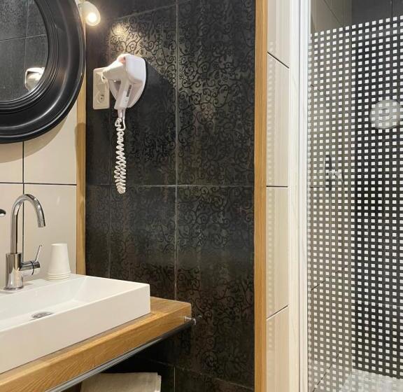 Отель Hôtel De La Paix