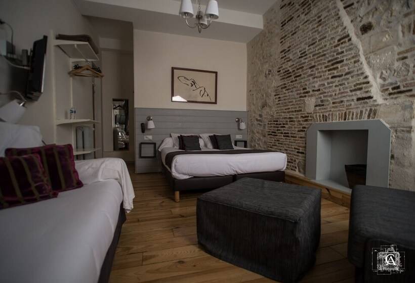 Отель Hôtel De La Paix