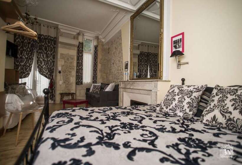 Отель Hôtel De La Paix