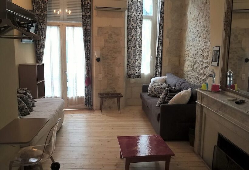 Отель Hôtel De La Paix