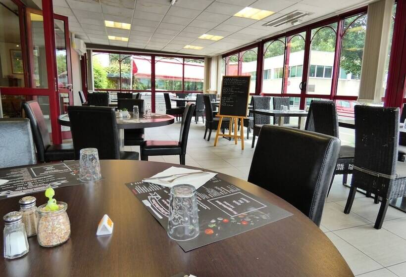 בית מלון כפרי Hôtel Du Parc Limoges & Restaurant Le Temps D Une Pause