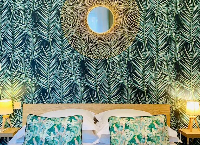 ホテル Hôtel Jules