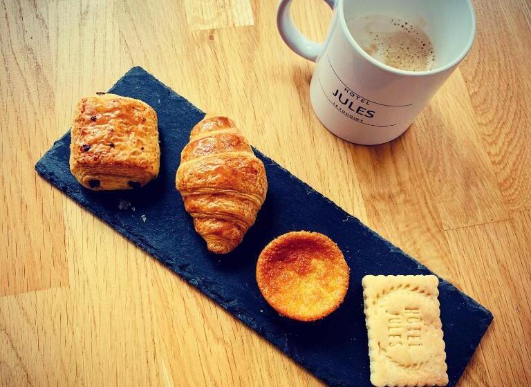 ホテル Hôtel Jules